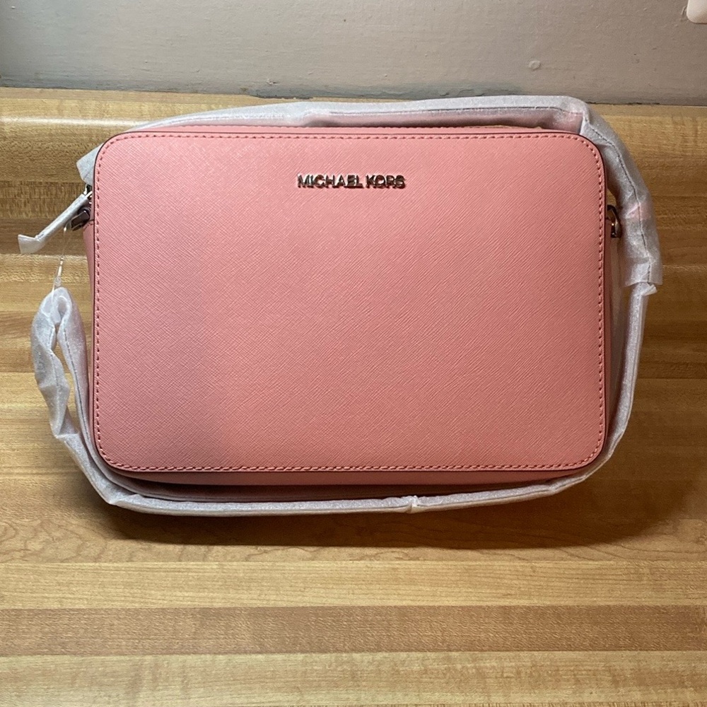 Michael Kors leather Jet Set Crossbody (primrose)